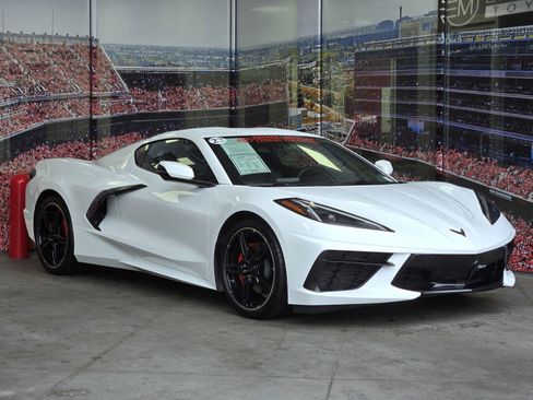 Used 2022 Chevrolet Corvette Stingray Coupe w/ 1LT image 1