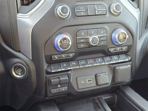 Used 2020 GMC Sierra 2500 SLT w/ SLT Premium Plus Package image 21