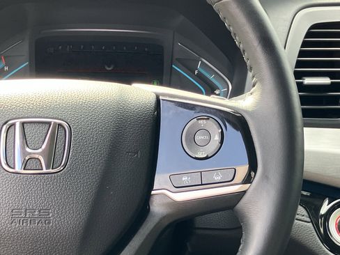 Certified 2024 Honda Odyssey Touring image 22