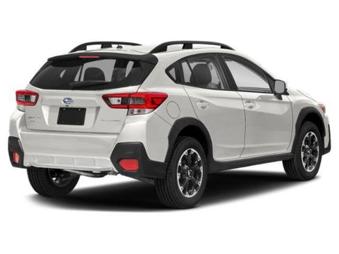 Used 2022 Subaru Crosstrek 2.0i image 2