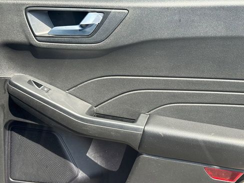 Used 2024 Ford Escape ST-Line FWD image 16