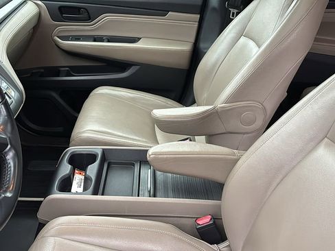 Used 2018 Honda Odyssey Touring image 24