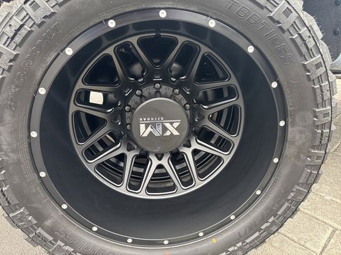 Used 2026 Ford F450 Platinum w/ FX4 Off-Road Package image 7