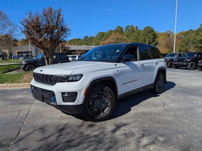 Used 2024 Jeep Grand Cherokee Trailhawk w/ Advanced Protech Group II