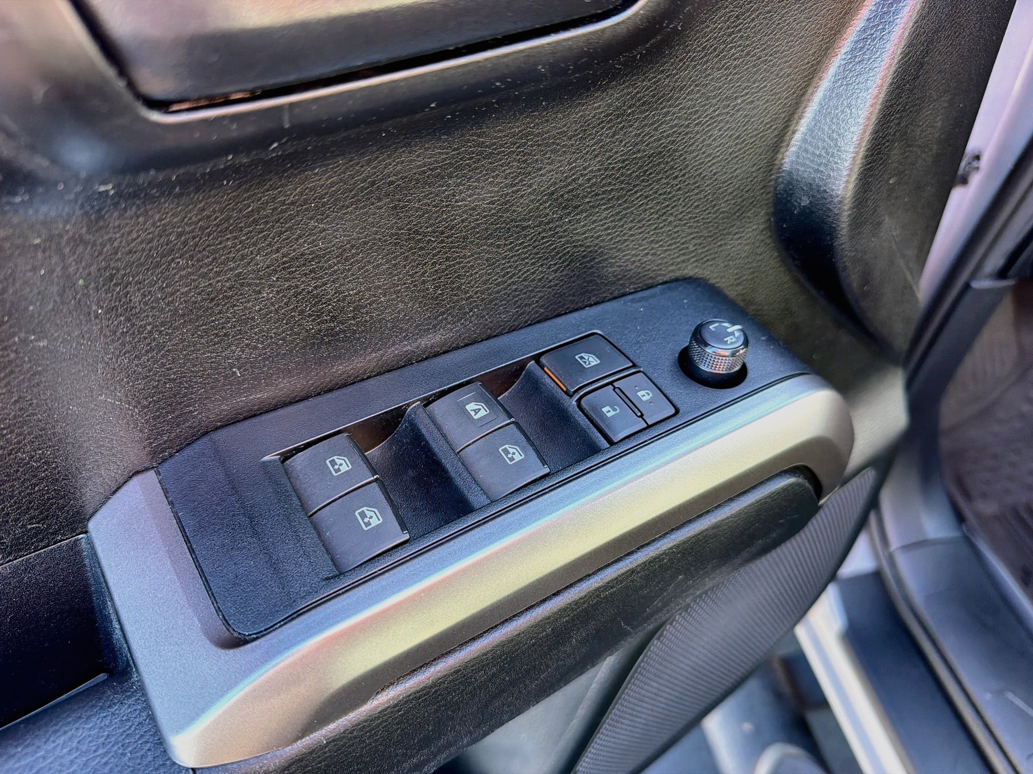 Used 2021 Toyota Tacoma SR5 w/ Technology Package AWD/4WD image 14