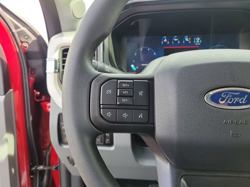 New 2026 Ford F250 XLT w/ XLT Premium Package AWD/4WD image 23