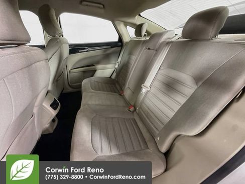Used 2019 Ford Fusion SE FWD image 22