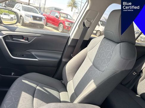 Used 2025 Toyota RAV4 XLE w/ Weather Package FWD image 21