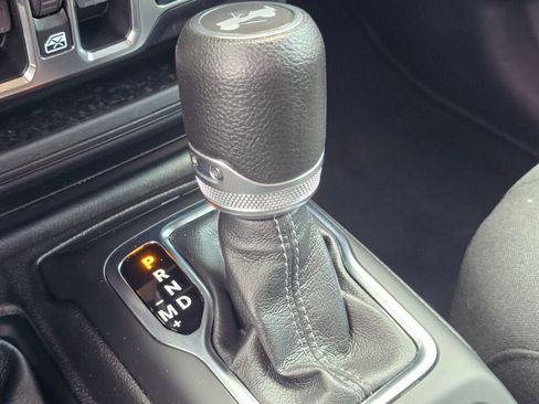 Used 2024 Jeep Wrangler Unlimited Sahara image 40