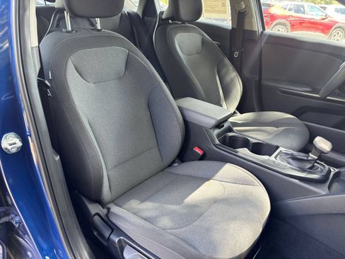 Used 2025 Kia K4 FWD image 36