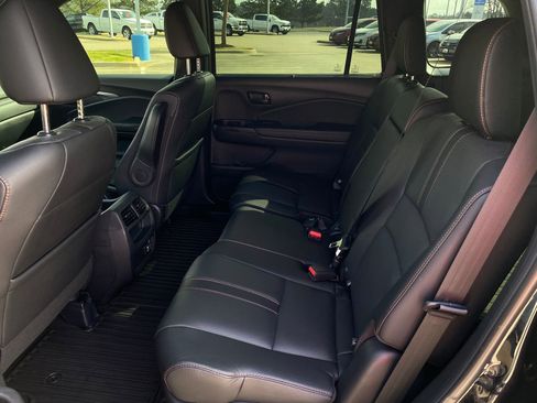 Used 2022 Honda Passport TrailSport image 25