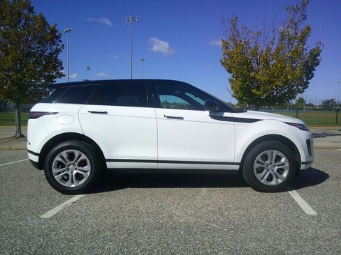 Used 2020 Land Rover Range Rover Evoque S image 27