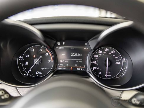 Used 2018 Alfa Romeo Giulia AWD image 24
