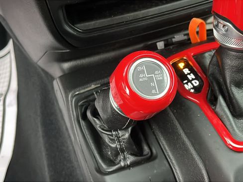 Used 2024 Jeep Wrangler High Altitude image 26