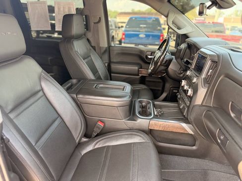 Used 2020 GMC Sierra 2500 Denali w/ Denali Ultimate Package AWD/4WD image 4