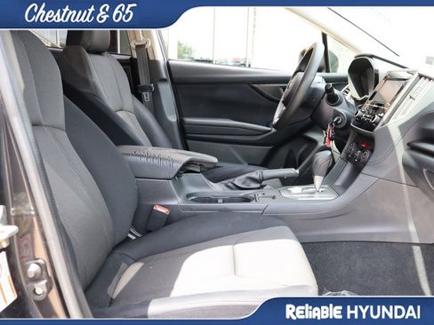 Used 2019 Subaru Crosstrek 2.0i w/ Eyesight System image 10