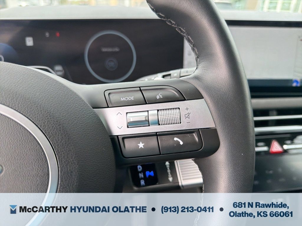 Used 2025 Hyundai Tucson Limited AWD/4WD image 31