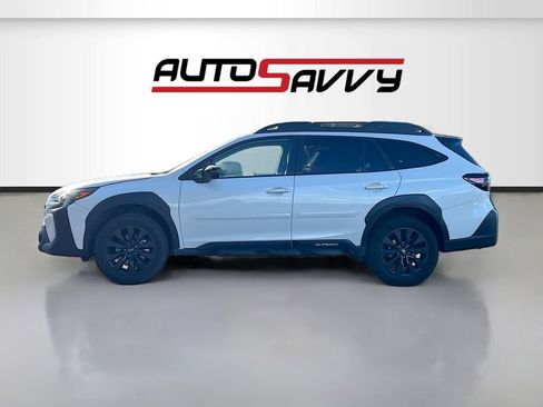 Used 2023 Subaru Outback Onyx Edition image 4