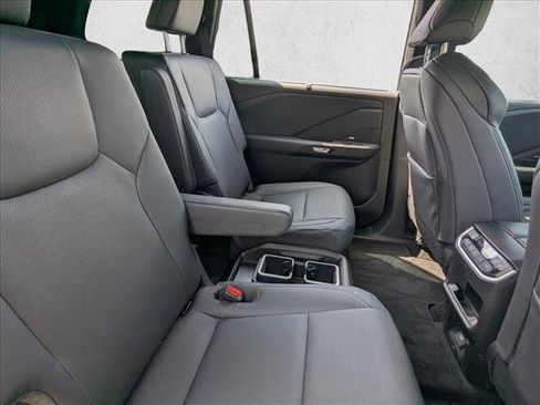 Used 2025 Lexus TX 500h AWD w/ Technology Package image 18