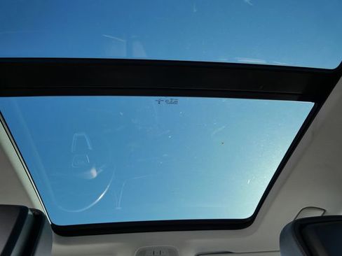 Used 2018 Audi Q5 2.0T Premium Plus w/ Premium Plus Package image 17