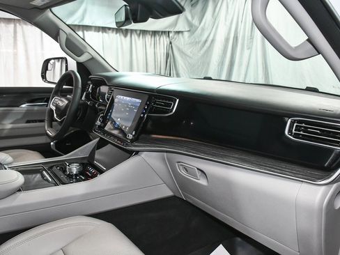 Used 2022 Jeep Wagoneer Series III w/ Premium Group I image 63