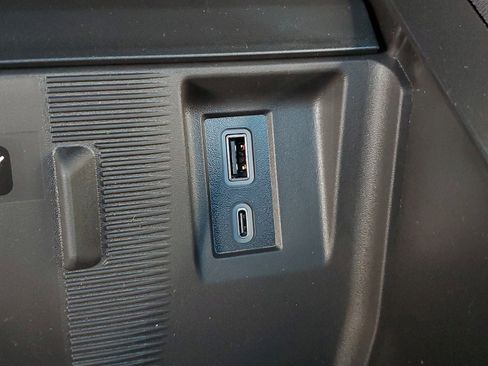 New 2025 GMC Hummer EV 2X image 28