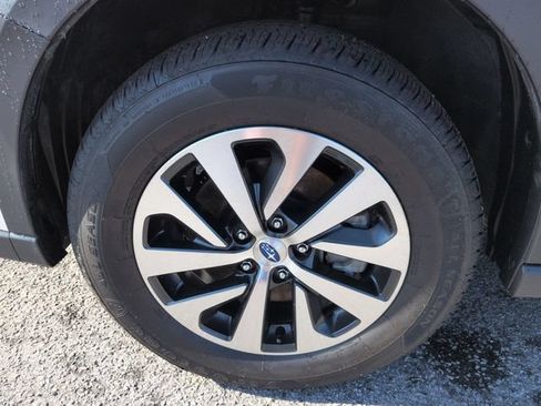 Used 2023 Subaru Outback Premium AWD/4WD image 10
