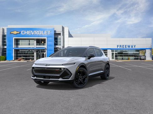 New 2026 Chevrolet Equinox EV RS FWD image 8