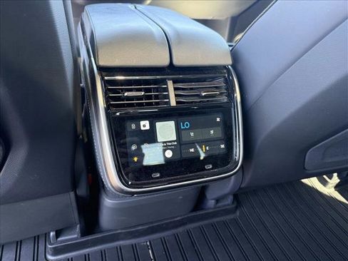 Used 2022 Rivian R1T Launch Edition image 23