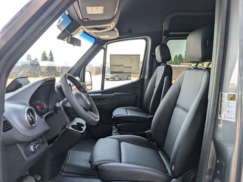 New 2025 Mercedes-Benz Sprinter 2500 image 23