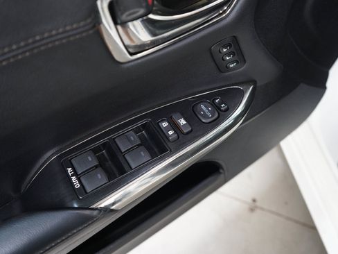 Used 2015 Toyota Avalon XLE Touring FWD image 18