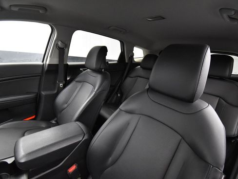 Certified 2023 Kia Sportage EX image 14