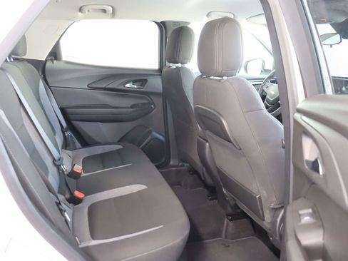 Certified 2025 Chevrolet TrailBlazer LT AWD/4WD image 17