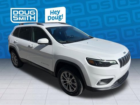 Used 2021 Jeep Cherokee Latitude Plus AWD/4WD image 7