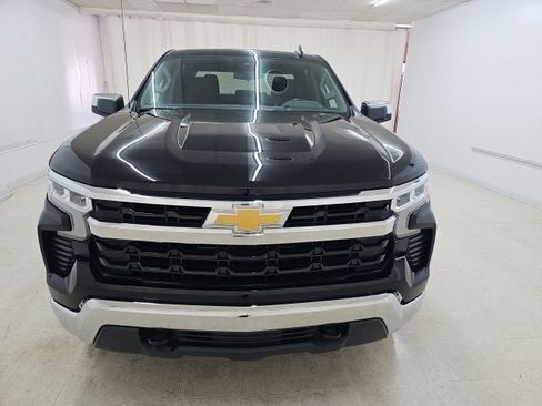Used 2023 Chevrolet Silverado 1500 LT AWD/4WD image 12