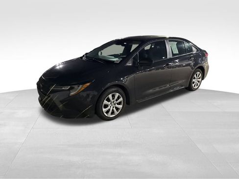 Used 2024 Toyota Corolla LE image 11