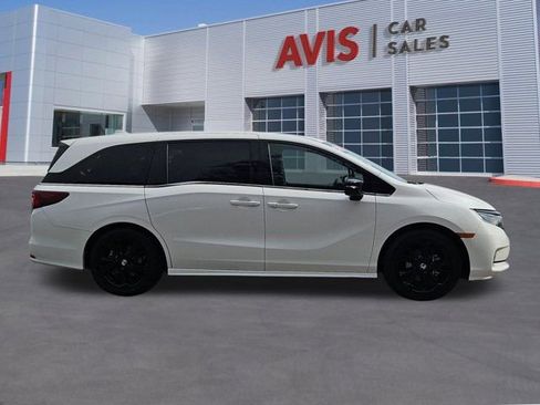 Used 2024 Honda Odyssey Sport image 5