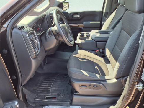 Used 2019 Chevrolet Silverado 1500 LT w/ Texas Edition AWD/4WD image 17