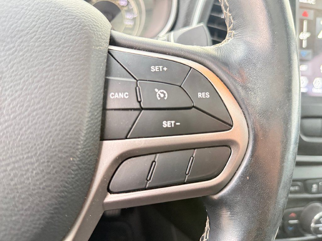 Used 2021 Jeep Cherokee Latitude Lux 80th Anniv w/ Quick Order Package 26U 80TH AWD/4WD image 15