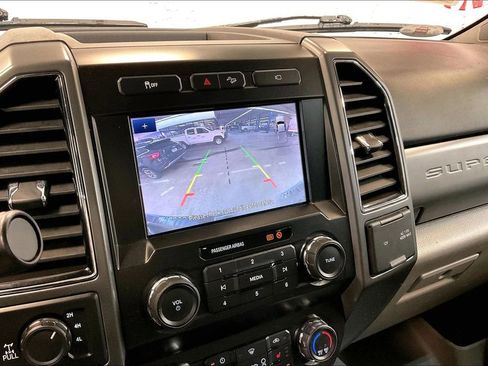 Used 2021 Ford F250 XLT w/ XLT Premium Package image 17