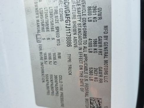 Used 2018 Chevrolet Express 2500 w/ Driver Convenience Package image 13