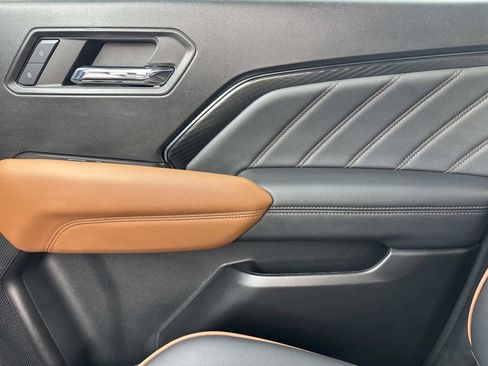 Used 2024 GMC Canyon AT4 w/ AT4 Premium Package image 22