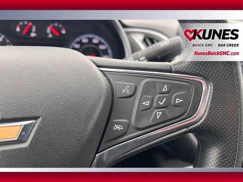 Used 2024 Chevrolet Malibu LT image 14