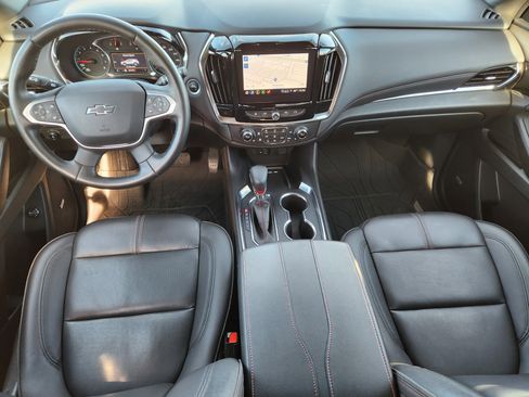 Certified 2023 Chevrolet Traverse RS w/ LPO, Floor Liner Package image 28