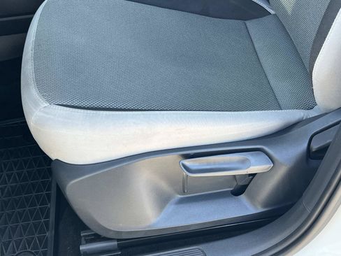 Certified 2024 Volkswagen Taos S FWD image 17