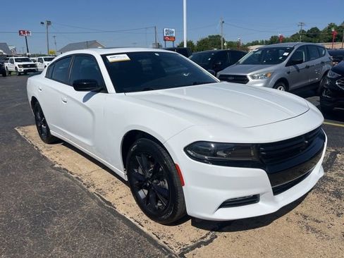 Used 2023 Dodge Charger SXT w/ Blacktop Package image 3