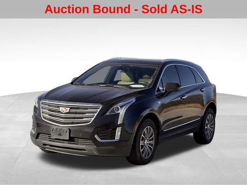 Used 2017 Cadillac XT5 Luxury w/ Driver Awareness Package image 9