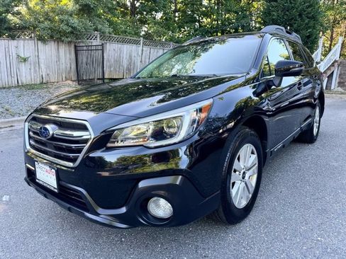 Used 2019 Subaru Outback 2.5i Premium AWD/4WD image 3
