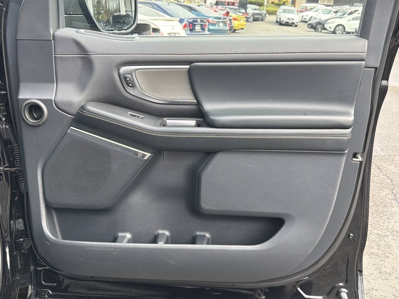 Used 2025 Ford Expedition Max Platinum AWD/4WD image 23