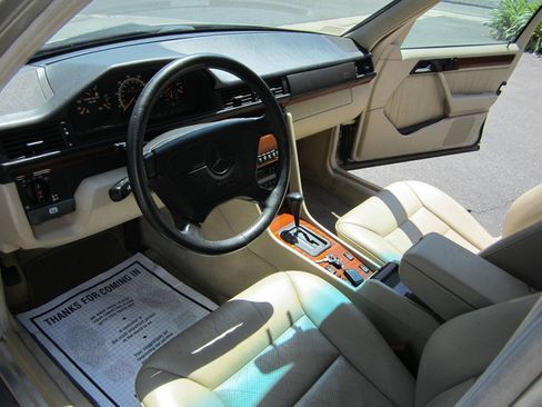 Used 1995 Mercedes-Benz E 320 Sedan image 30